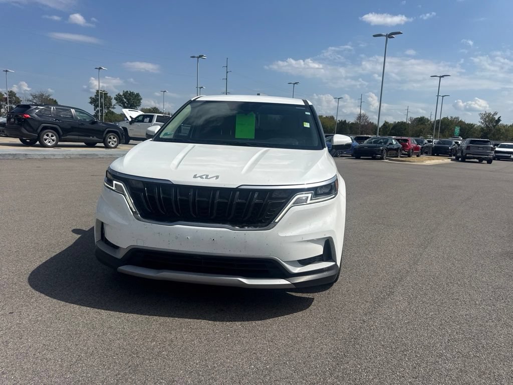 Certified 2024 Kia Carnival LX FWD image 4