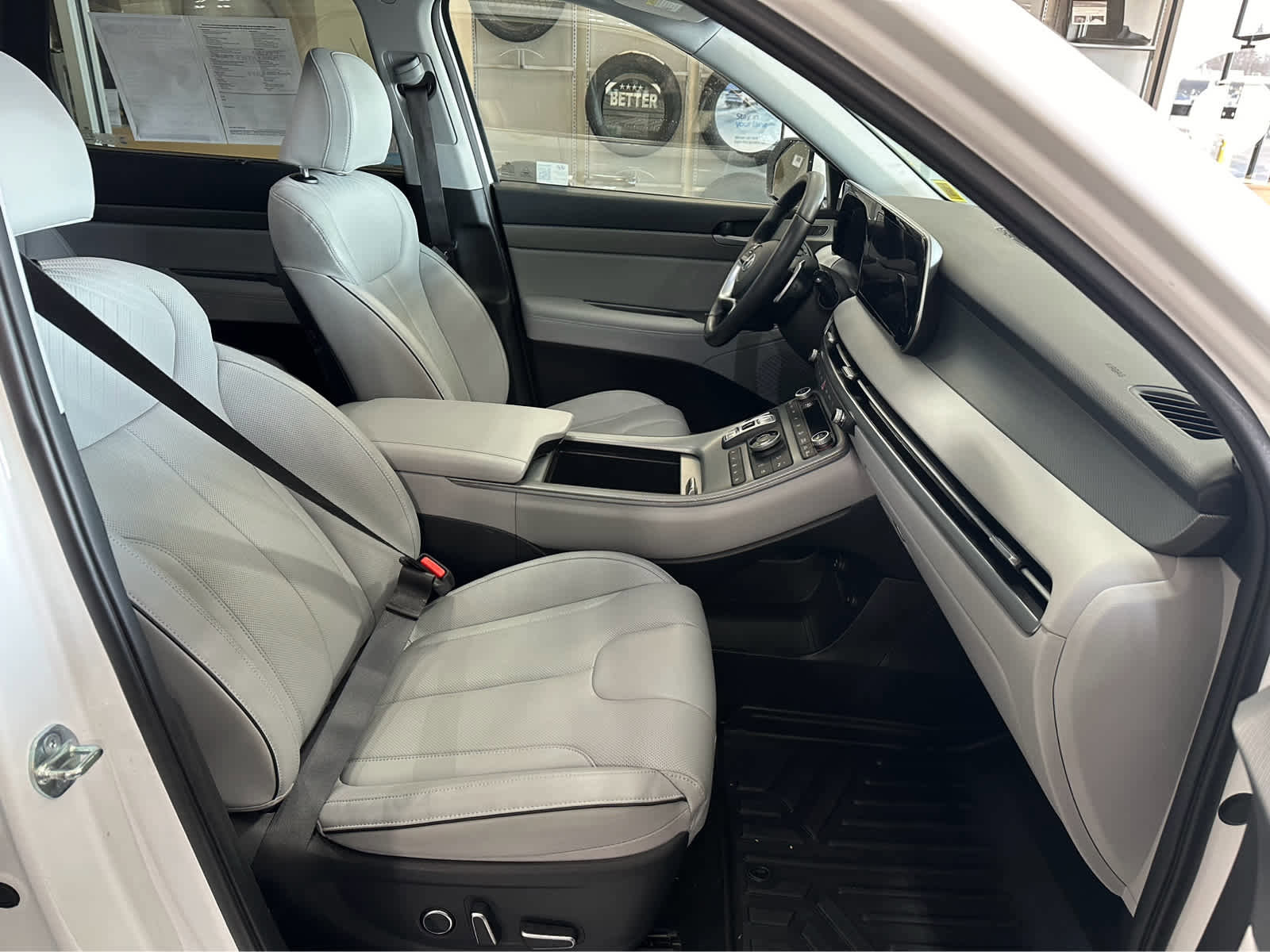 Used 2025 Hyundai Palisade SEL image 47