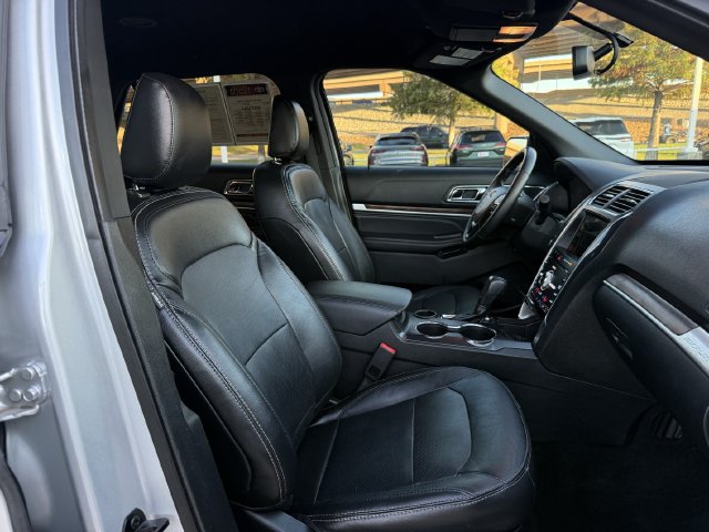 Used 2019 Ford Explorer Limited w/ Class III Trailer Tow Package FWD image 27