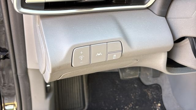 Used 2021 Hyundai Elantra SEL FWD image 10