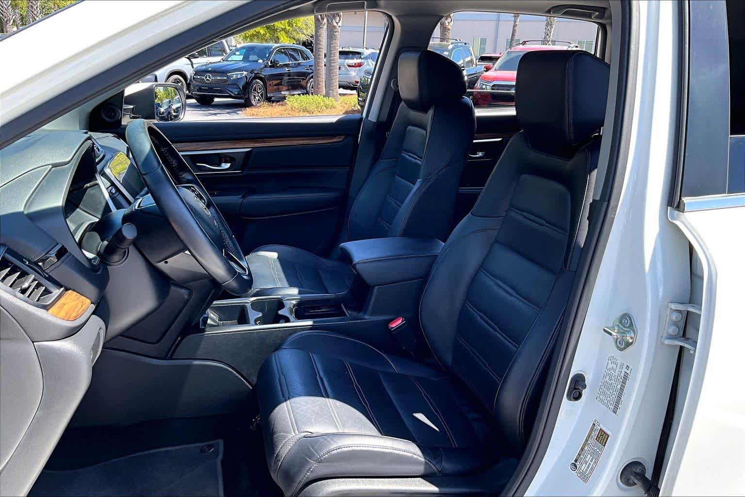 Used 2018 Honda CR-V Touring image 8