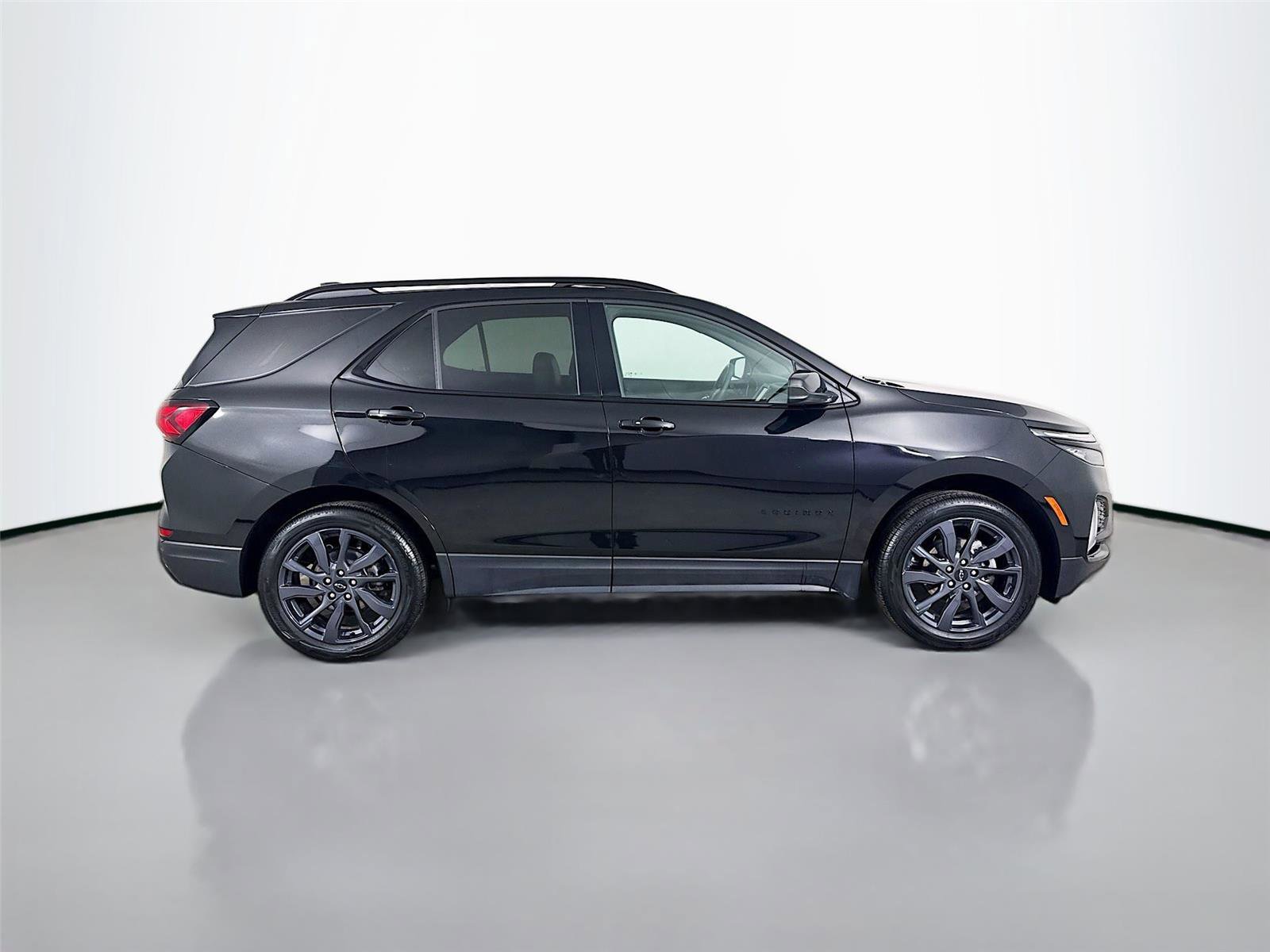Used 2024 Chevrolet Equinox RS image 8