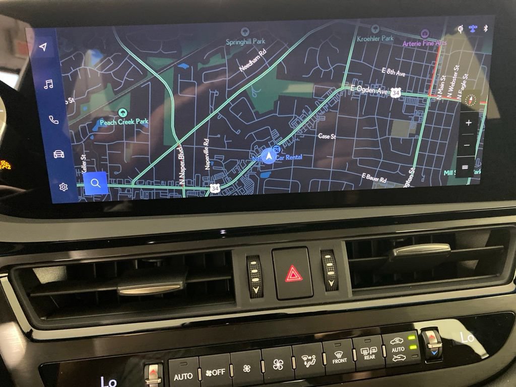 Used 2025 Lexus ES 300h Ultra Luxury FWD image 18