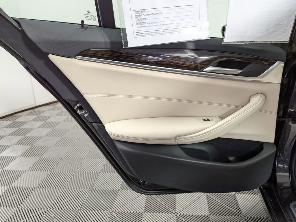 Certified 2022 BMW 530i xDrive w/ Convenience Package image 43