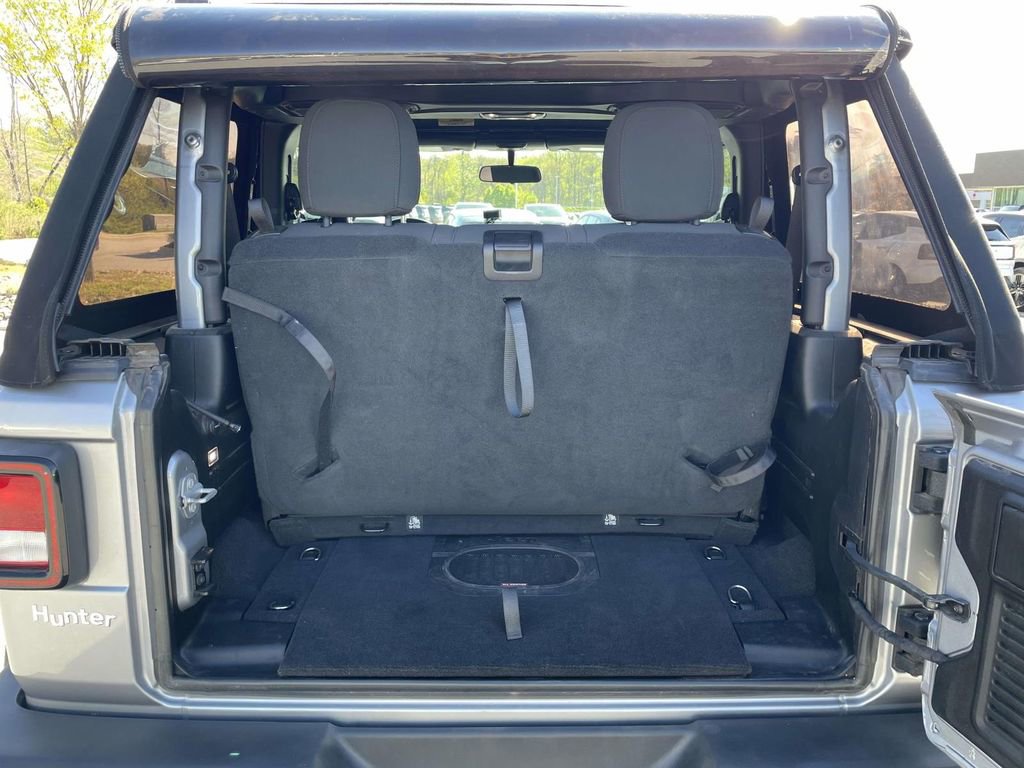 Used 2021 Jeep Wrangler Sport S image 30