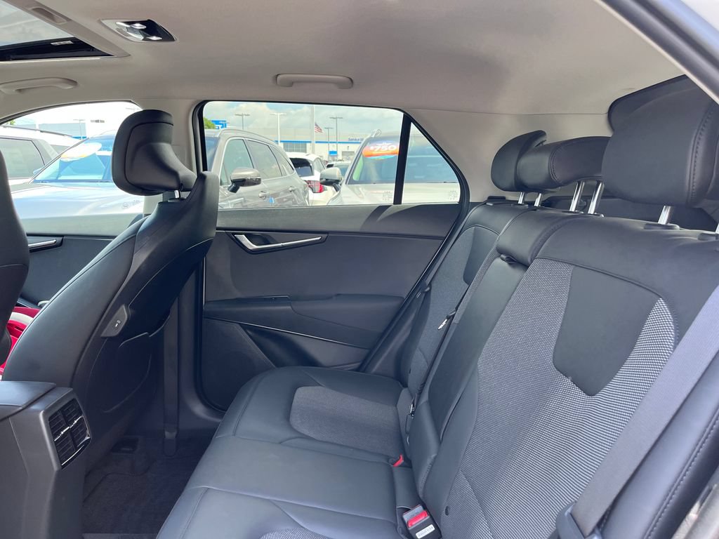 Certified 2024 Kia Niro EX Touring FWD image 20