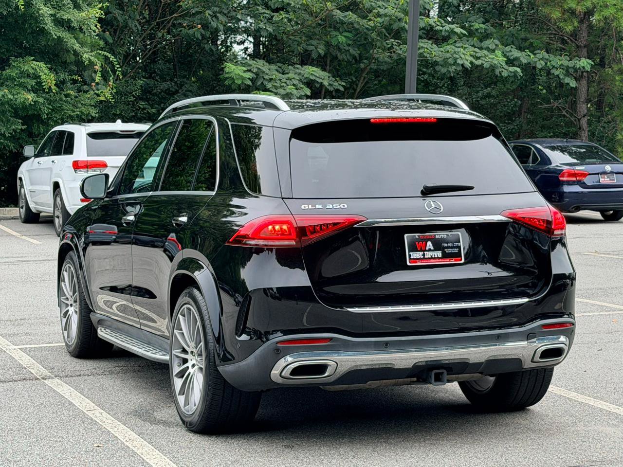Used 2021 Mercedes-Benz GLE 350 w/ AMG Line Exterior image 7