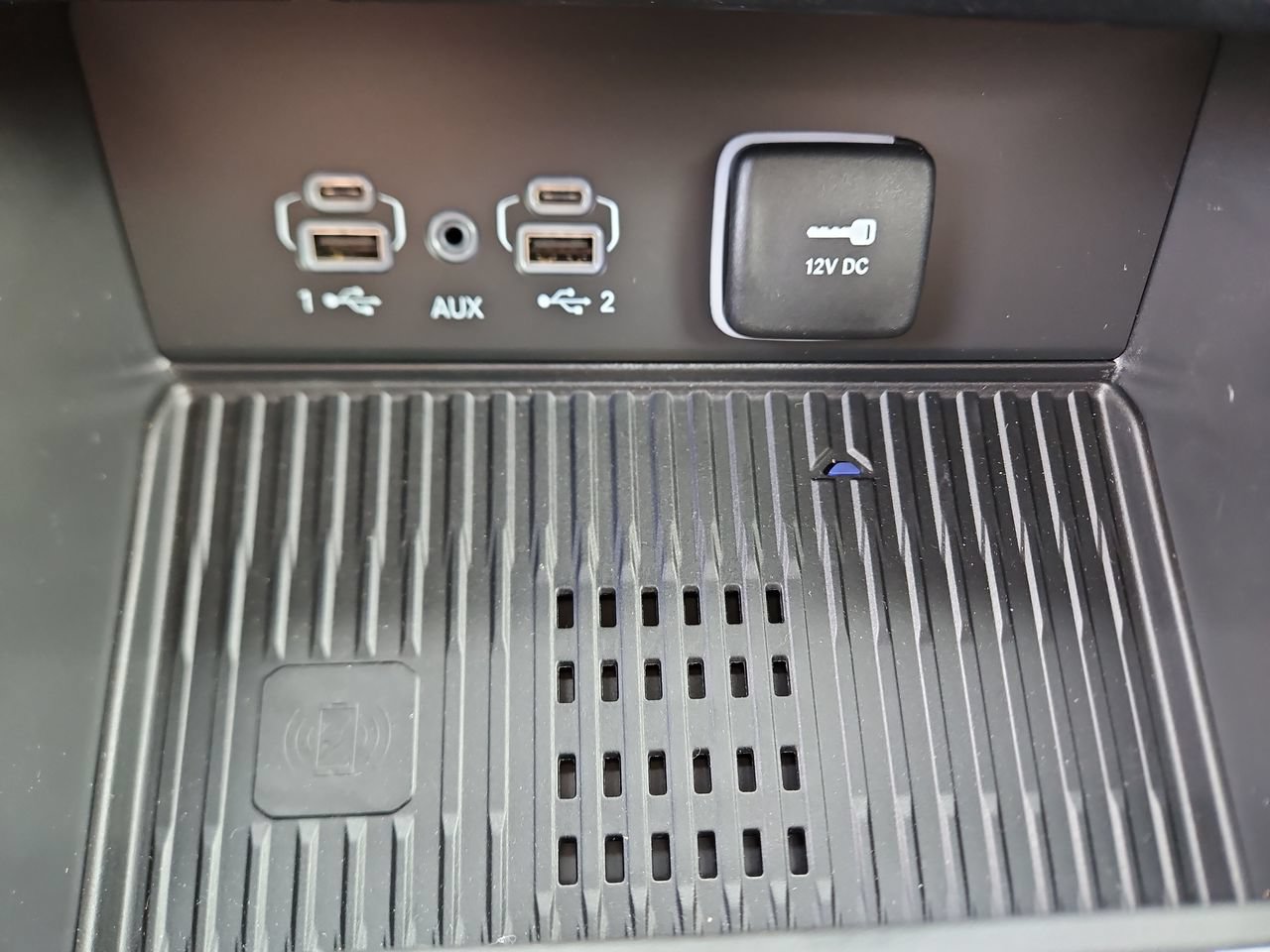 New 2026 Jeep Grand Cherokee Altitude AWD/4WD image 26