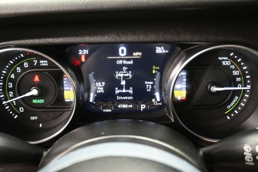 Used 2022 Jeep Wrangler Unlimited Sahara w/ Cold Weather Group AWD/4WD image 11
