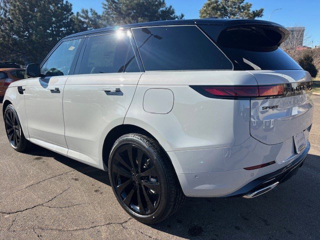 New 2026 Land Rover Range Rover Sport Dynamic SE image 7
