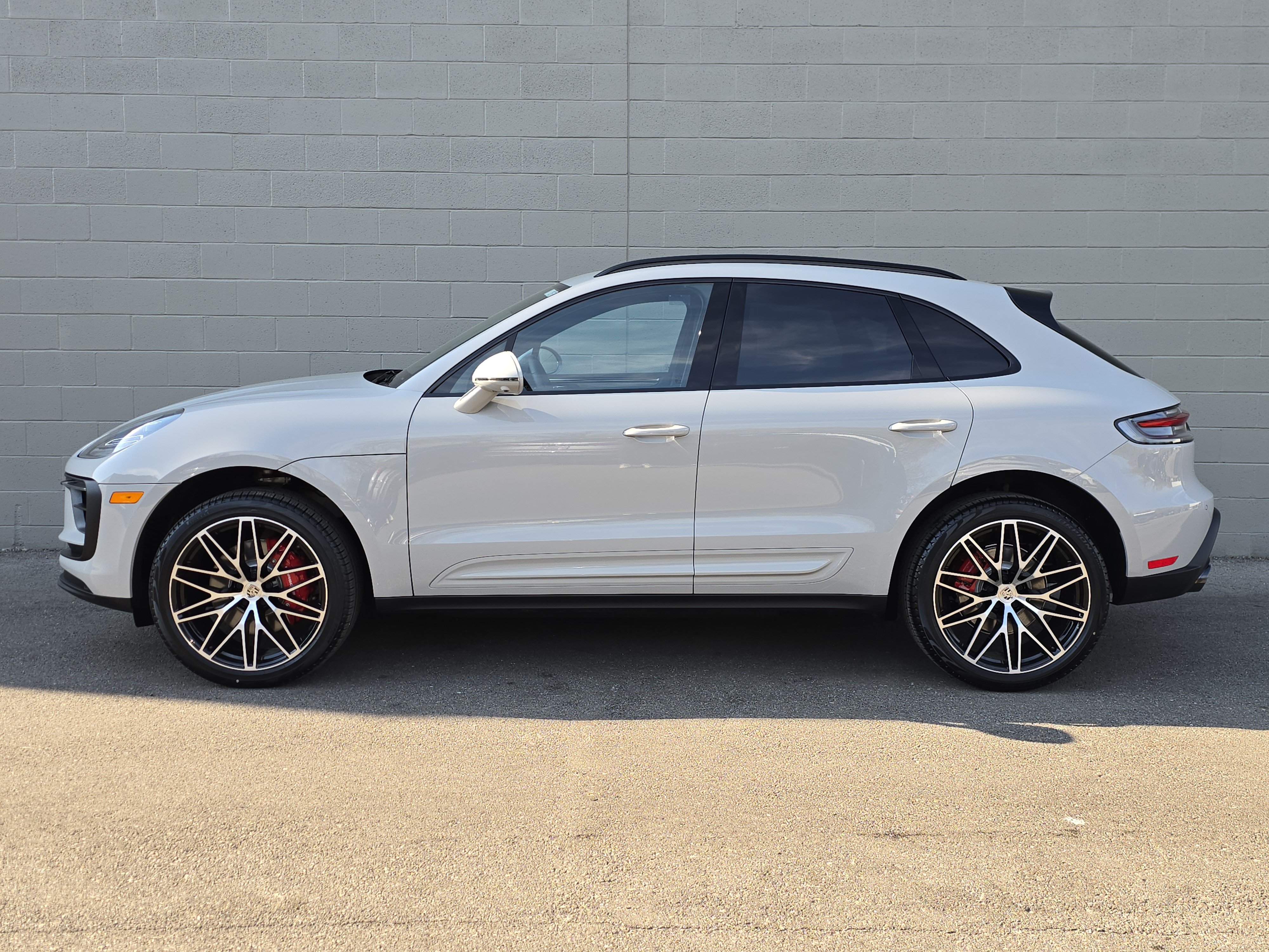 New 2026 Porsche Macan S AWD/4WD image 2