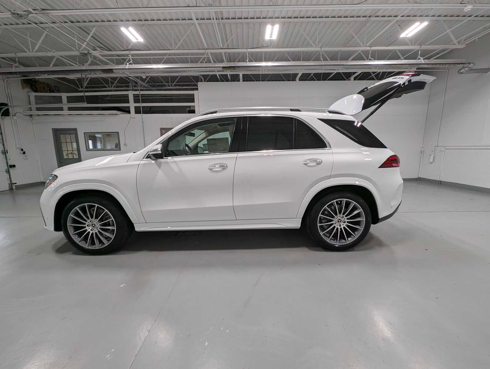 New 2026 Mercedes-Benz GLE 350 4MATIC image 10