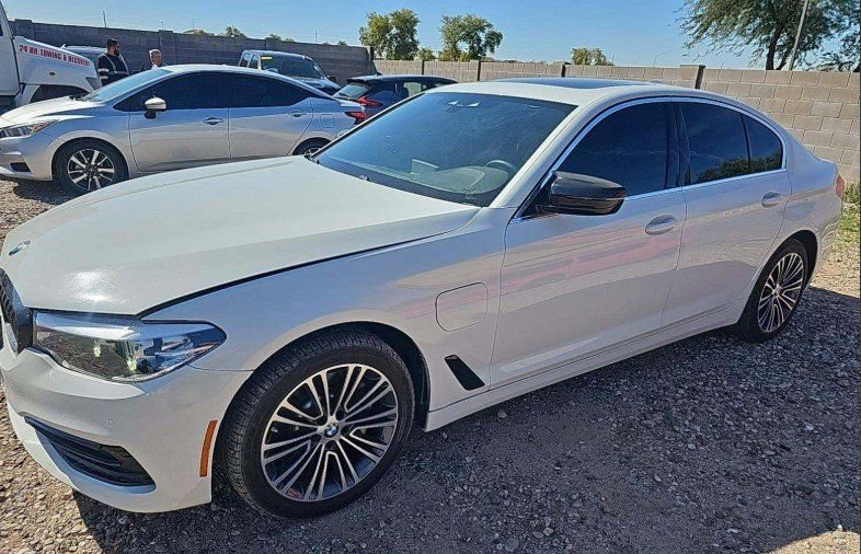 Used 2020 BMW 530e w/ Convenience Package