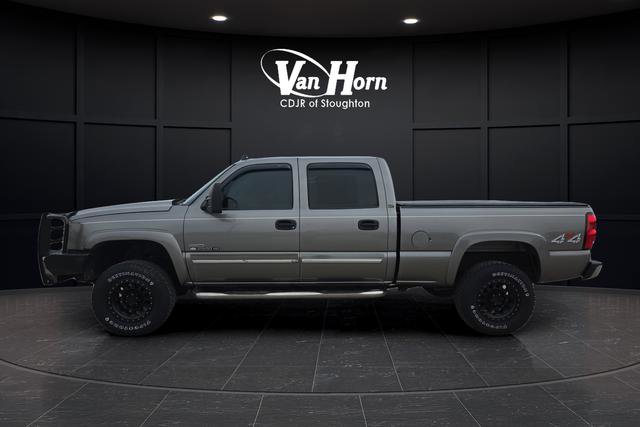 Used 2007 Chevrolet Silverado 2500 LT w/ Heavy-Duty Power Package image 3