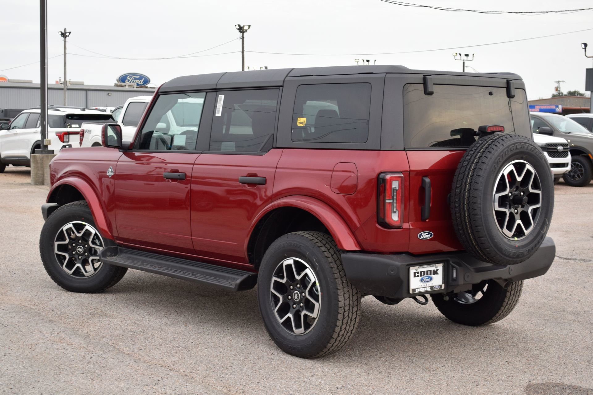 New 2026 Ford Bronco Outer Banks image 4