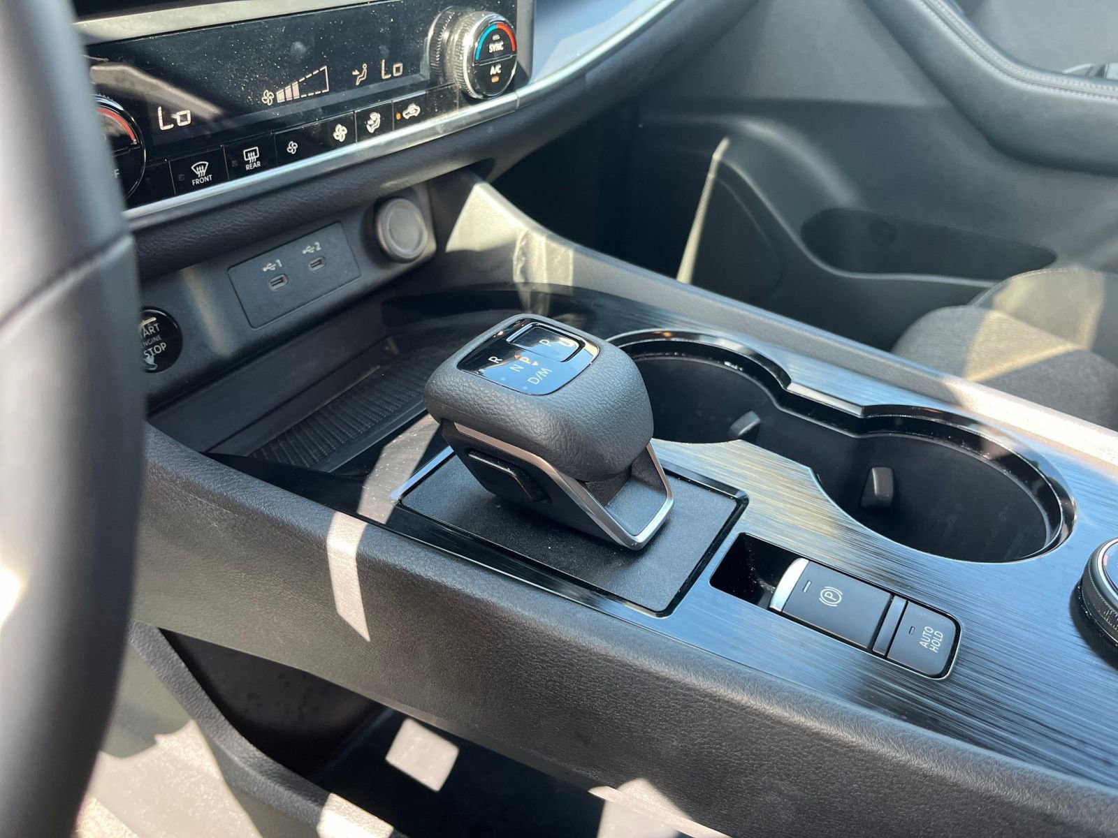 Used 2025 Nissan Rogue SV AWD/4WD image 43