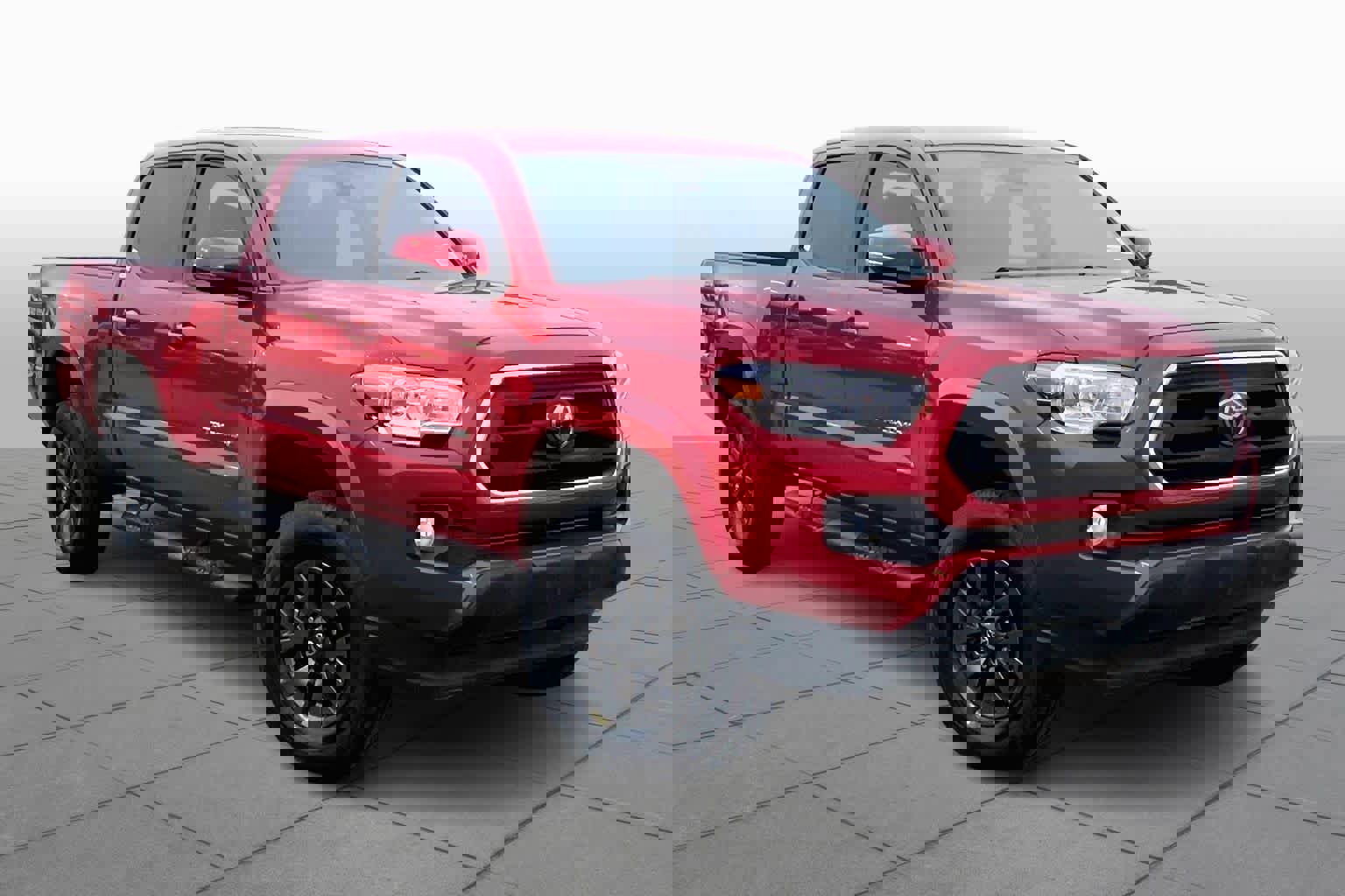 Used 2023 Toyota Tacoma SR5 w/ Technology Package image 3