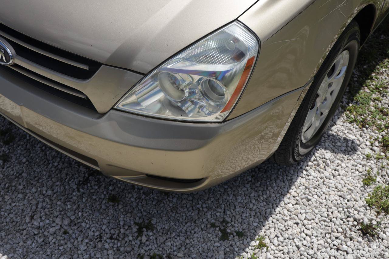 Used 2006 Kia Sedona EX FWD image 26