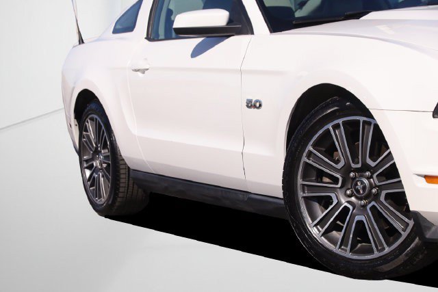 Used 2011 Ford Mustang GT Premium w/ Comfort Pkg RWD image 3