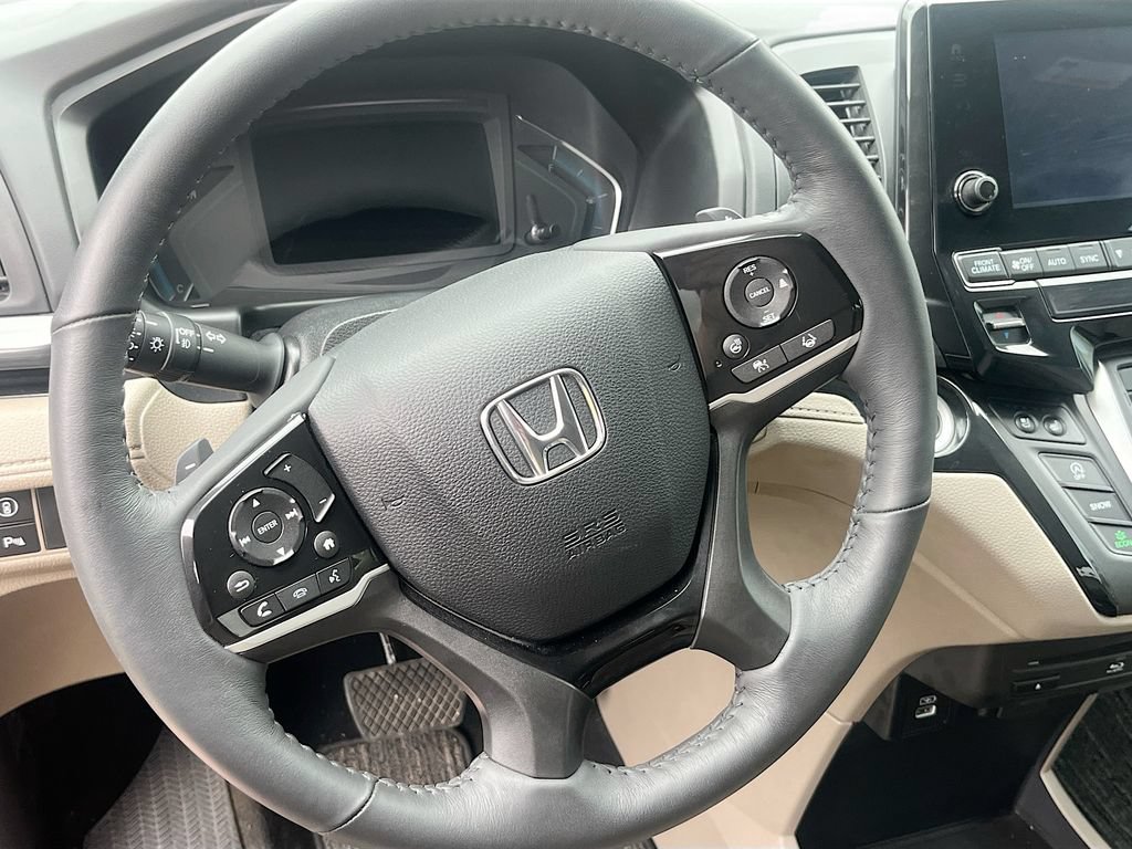 Used 2024 Honda Odyssey Elite image 11
