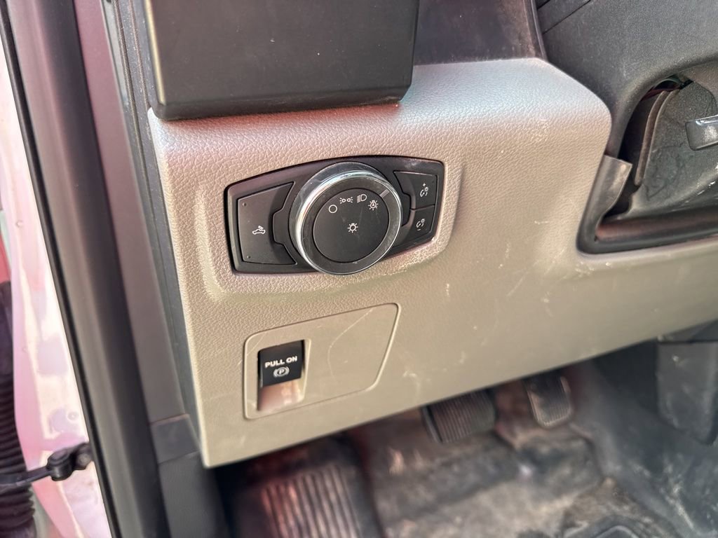 Used 2017 Ford F150 XL w/ Equipment Group 101A Mid RWD image 16