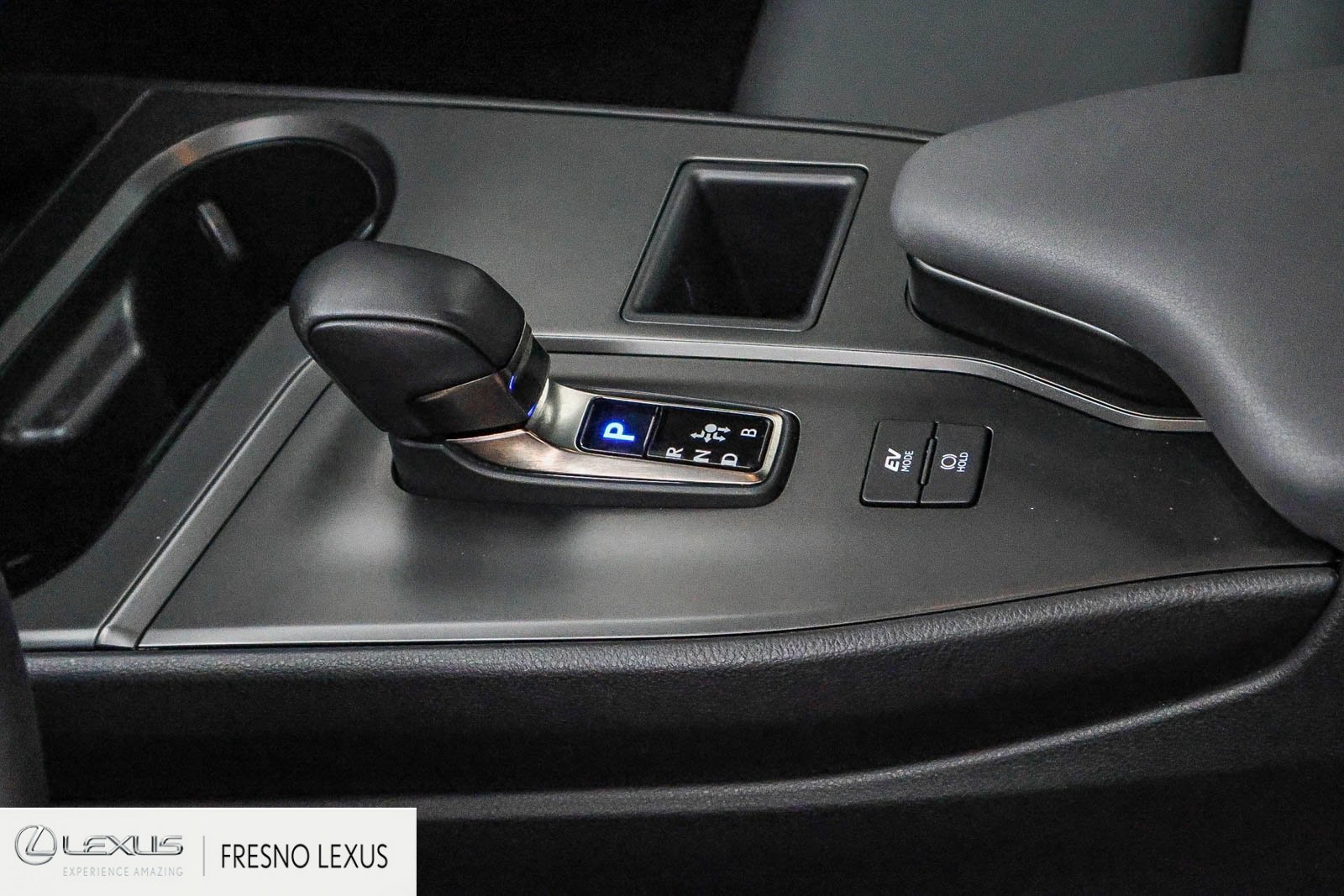 Used 2025 Lexus UX 300h FWD image 20