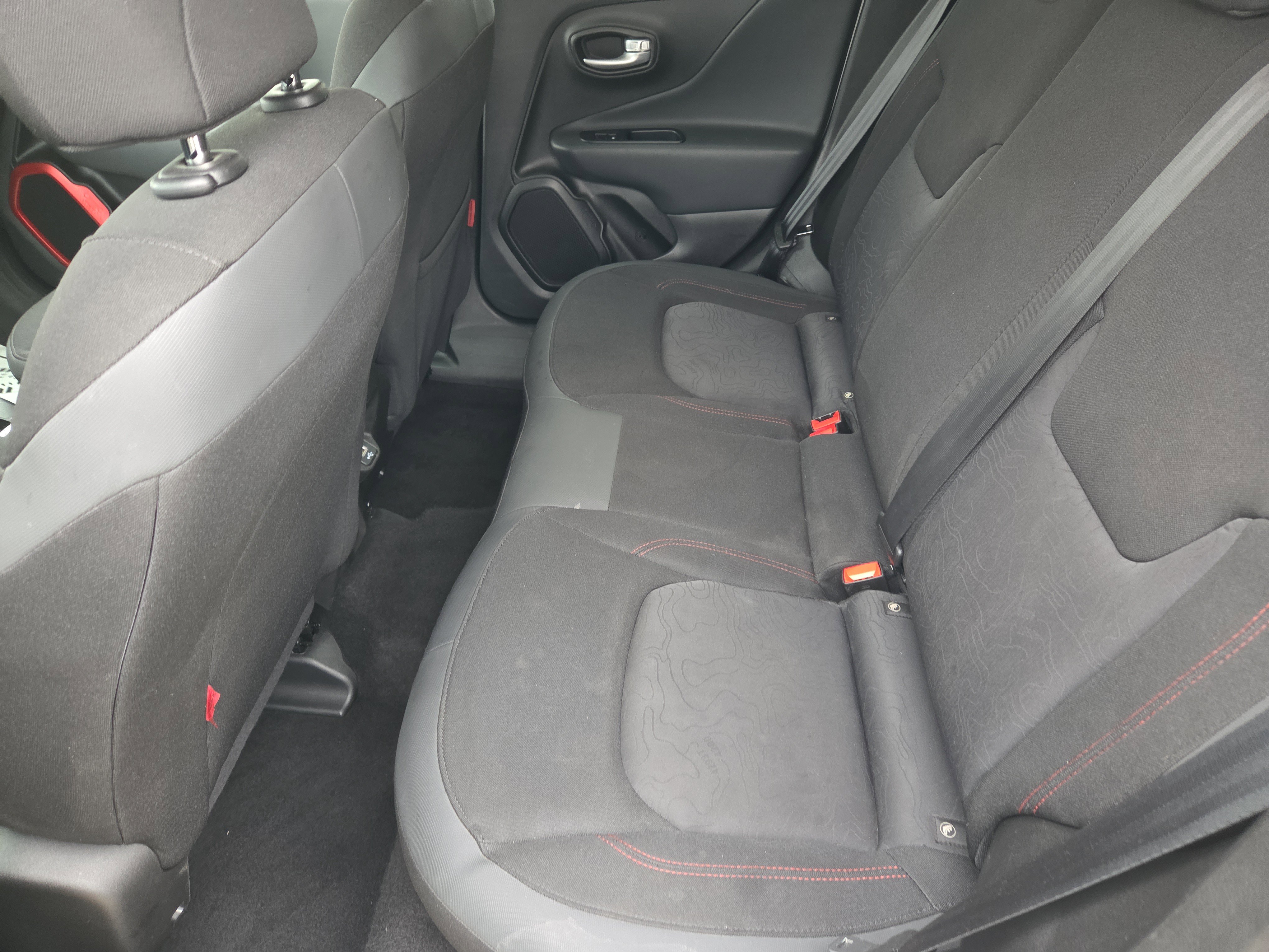 Used 2023 Jeep Renegade Trailhawk image 13