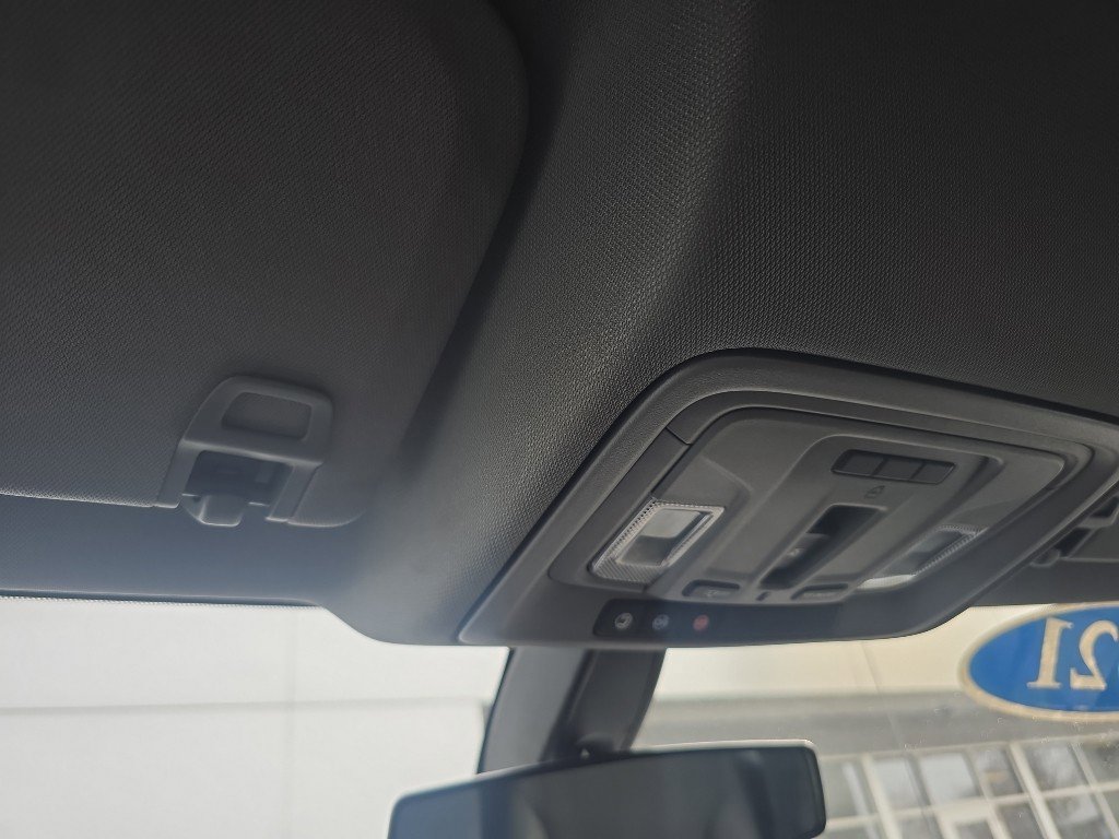 Used 2021 Chevrolet Silverado 1500 LT w/ Convenience Package II image 33