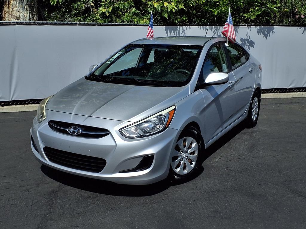 Used 2015 Hyundai Accent GLS image 25