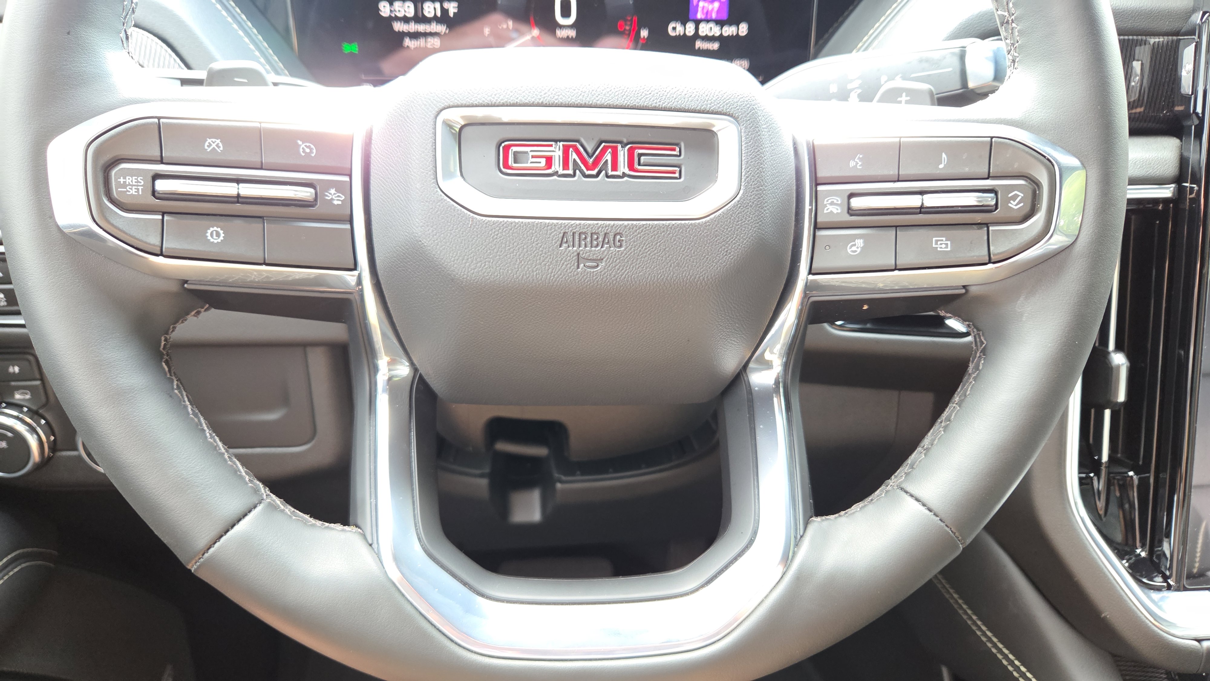 Certified 2026 GMC Yukon Elevation w/ LPO, Floor Liner Package AWD/4WD image 26