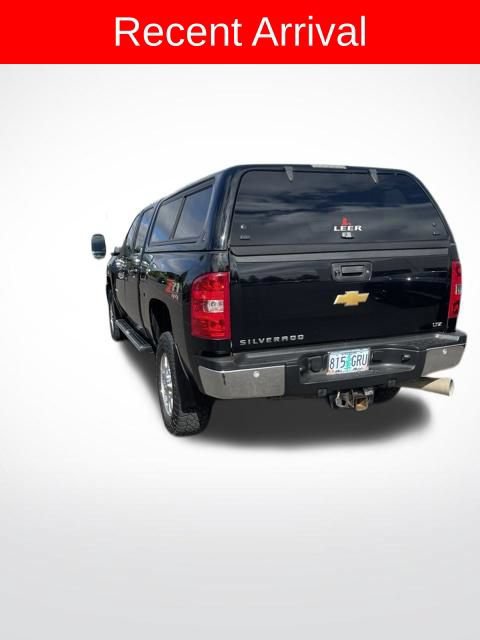Used 2014 Chevrolet Silverado 3500 LTZ w/ LTZ Plus Package AWD/4WD image 3