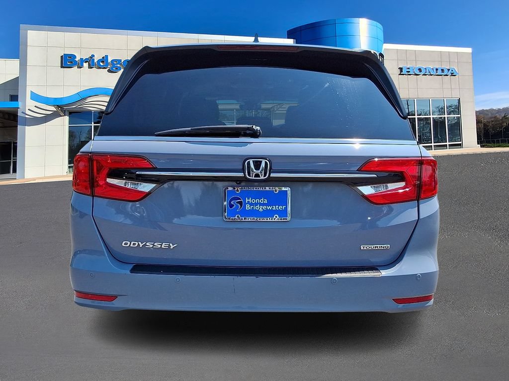 Used 2023 Honda Odyssey Touring image 5
