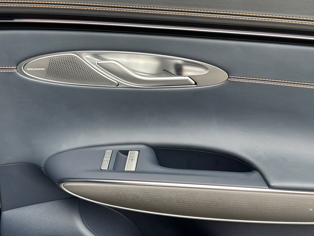 New 2026 Genesis GV70 3.5T Sport Advanced AWD/4WD image 18