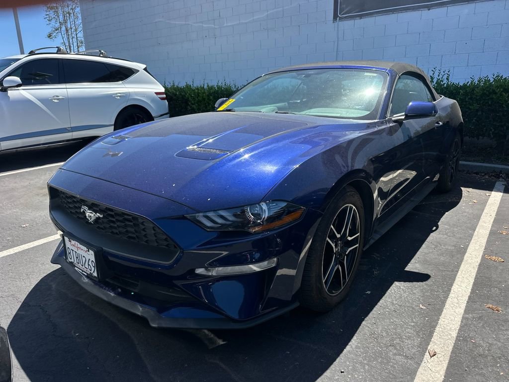 Used 2019 Ford Mustang Premium image 2
