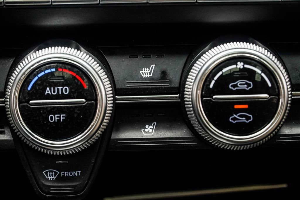 Used 2019 Genesis G70 3.3T Design image 21