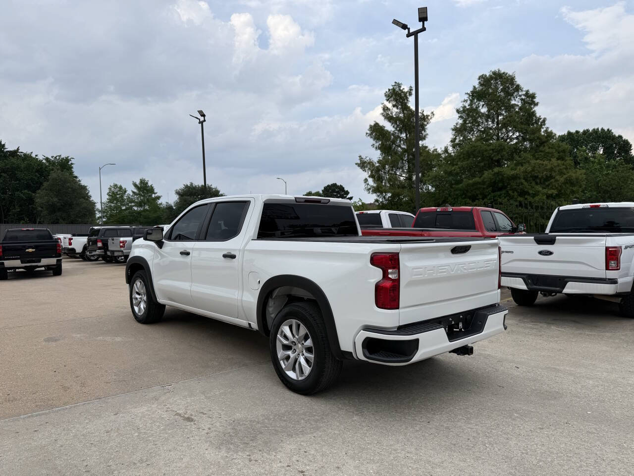 Used 2023 Chevrolet Silverado 1500 Custom RWD image 4