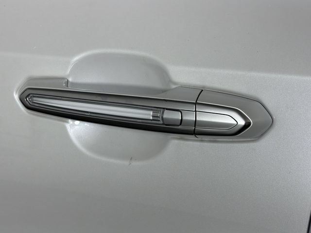 Used 2023 Cadillac XT4 Premium Luxury FWD image 32