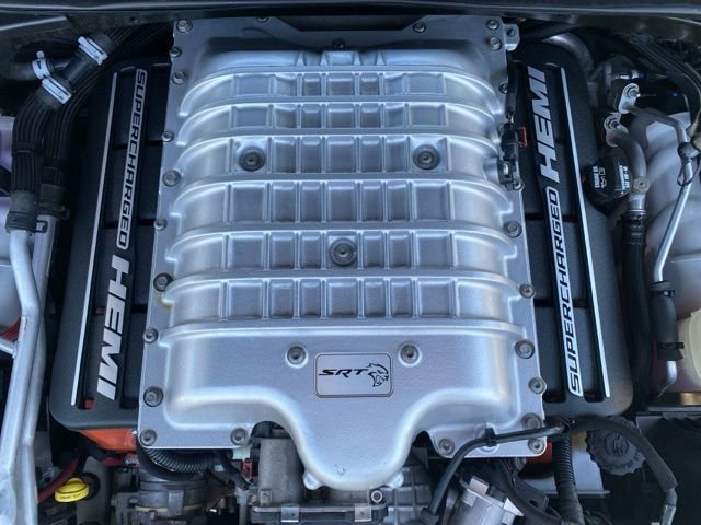 Used 2016 Dodge Challenger SRT Hellcat RWD image 40
