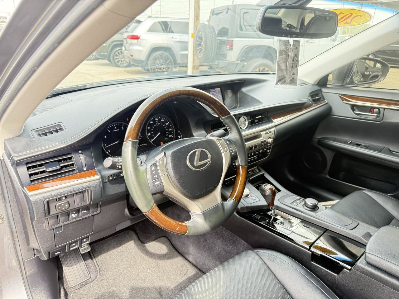 Used 2014 Lexus ES 350 w/ Premium Package FWD image 8