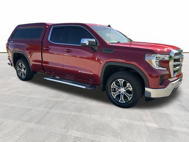 Used 2022 GMC Sierra 1500 SLE w/ Driver Alert Package II AWD/4WD image 2