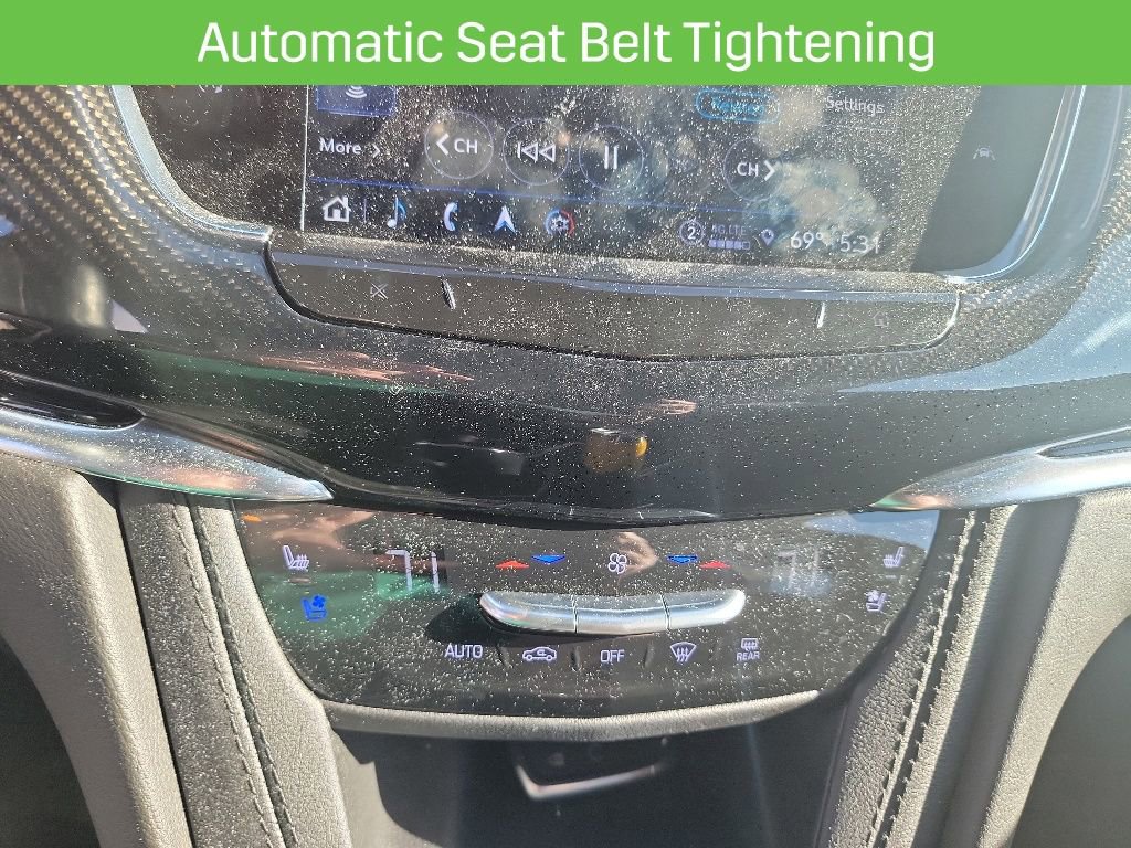 Certified 2023 Cadillac XT6 Sport w/ Technology Package AWD/4WD image 34