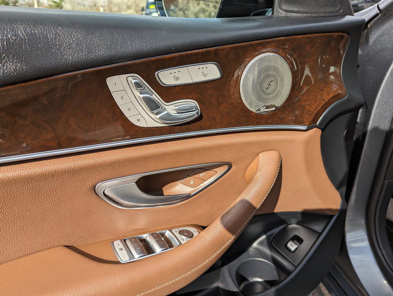 Used 2022 Mercedes-Benz E 350 4MATIC Sedan image 12