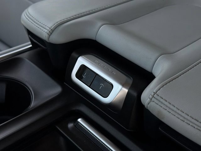 Certified 2025 Ford Expedition Platinum AWD/4WD image 36