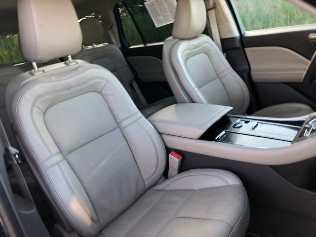 Used 2023 Lincoln Aviator Reserve w/ Elements Package Plus image 17