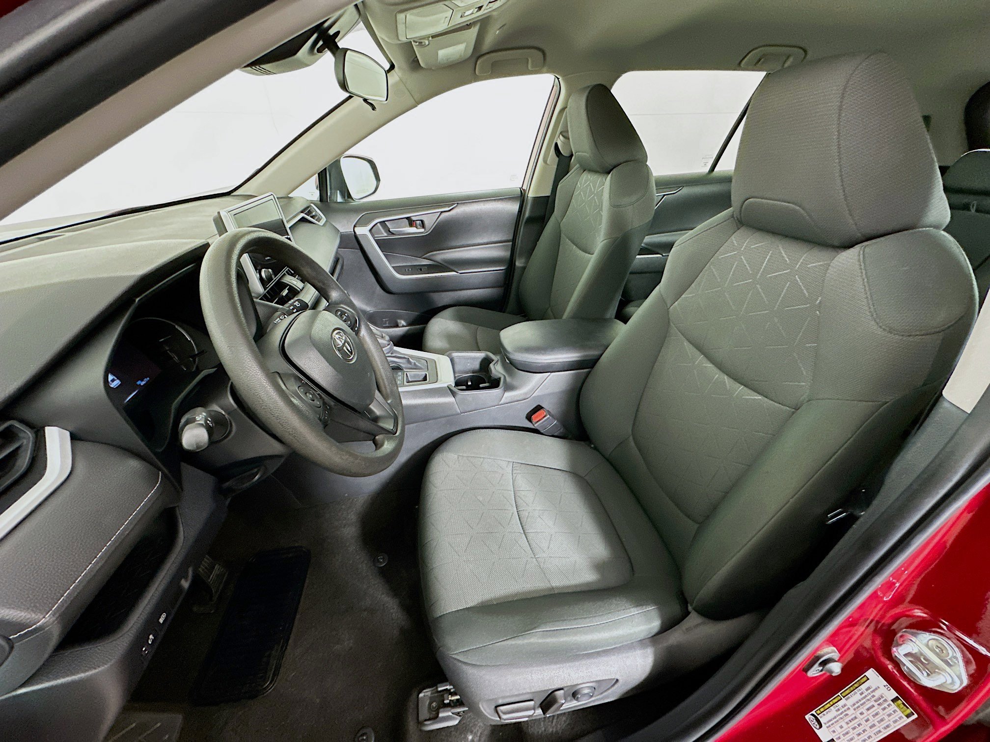 Used 2023 Toyota RAV4 XLE image 13