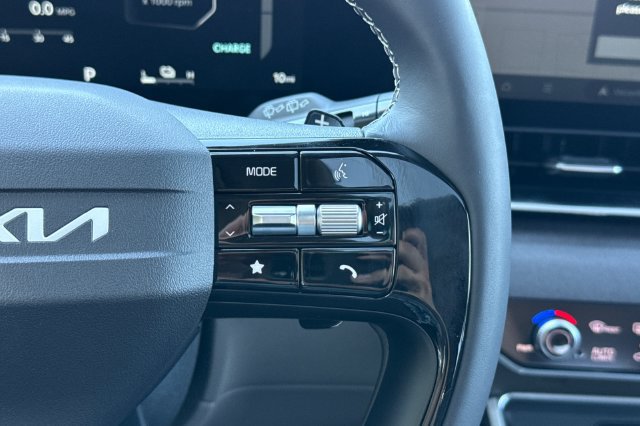 New 2027 Kia Carnival SX FWD image 31