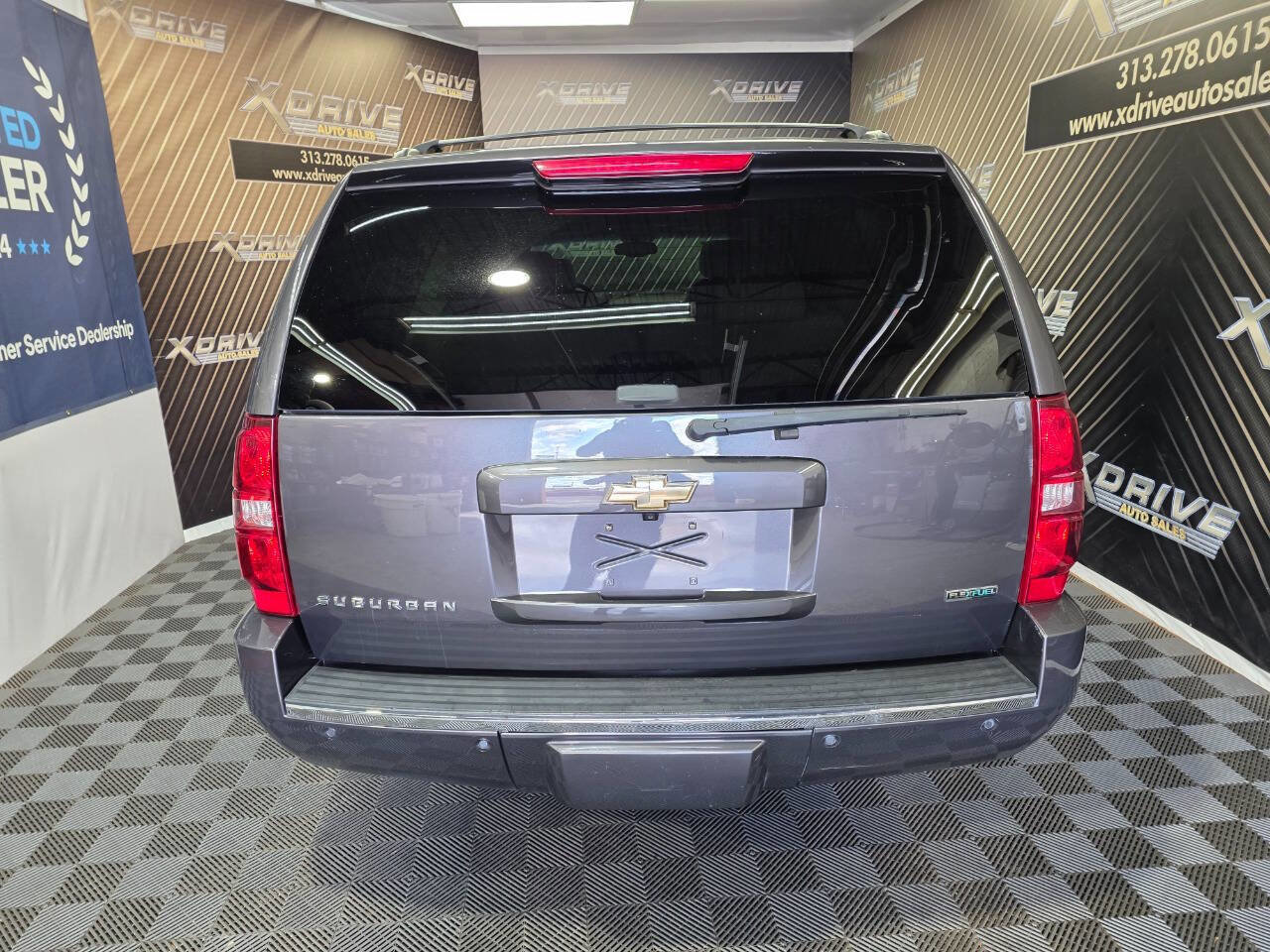 Used 2011 Chevrolet Suburban LTZ image 13