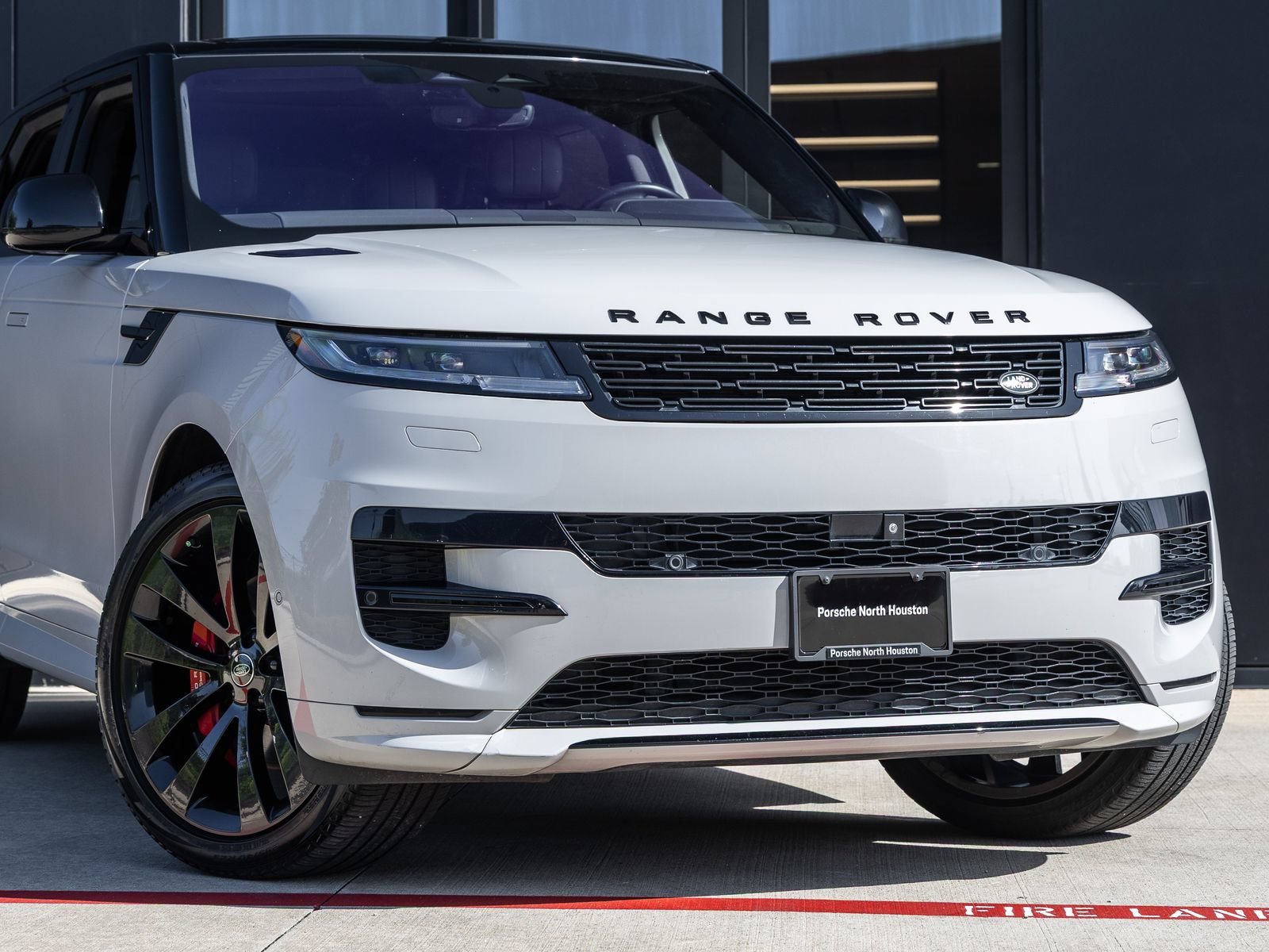 Used 2023 Land Rover Range Rover Sport SE Dynamic AWD/4WD image 5