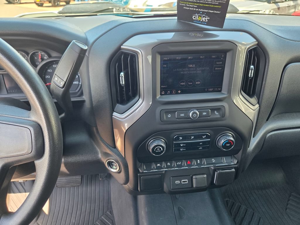Used 2025 Chevrolet Silverado 1500 Custom Trail Boss w/ Turbomax Blackout Package AWD/4WD image 17