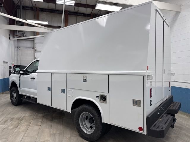 New 2025 Ford F350 XL w/ XL Chrome Package image 3